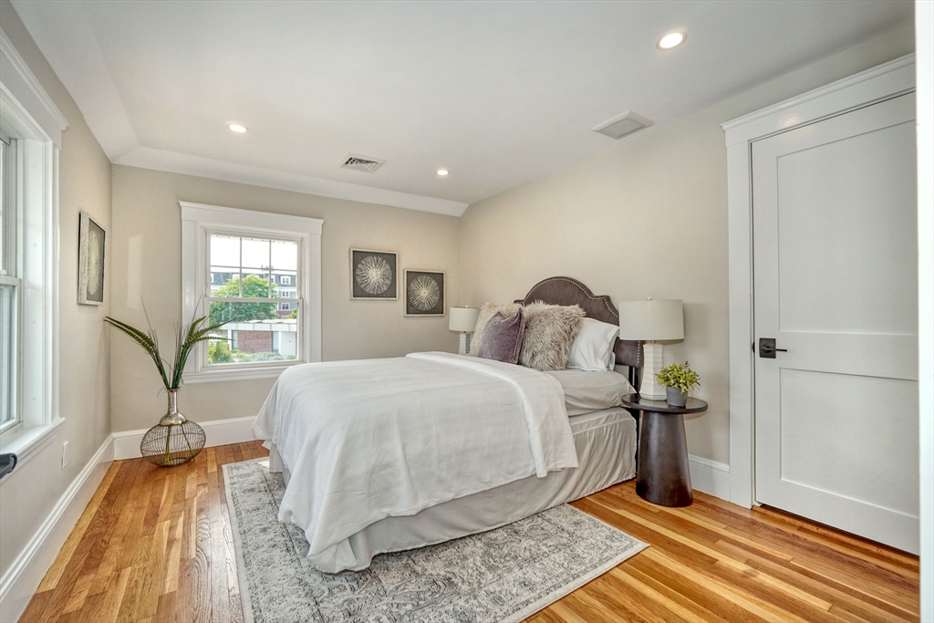 109 West Foster Street Melrose, MA 02176 - Photo 22 of 41