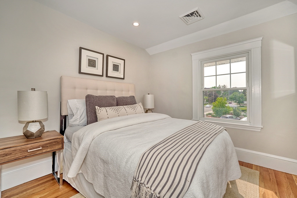109 West Foster Street Melrose, MA 02176 - Photo 26 of 41
