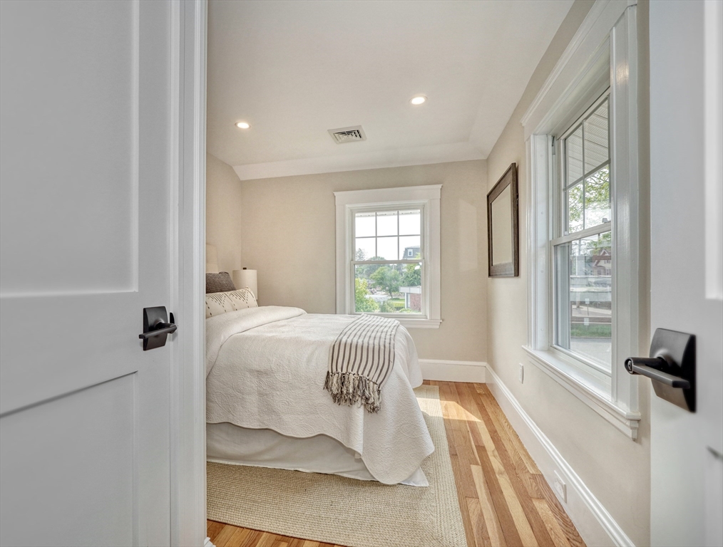 109 West Foster Street Melrose, MA 02176 - Photo 27 of 41