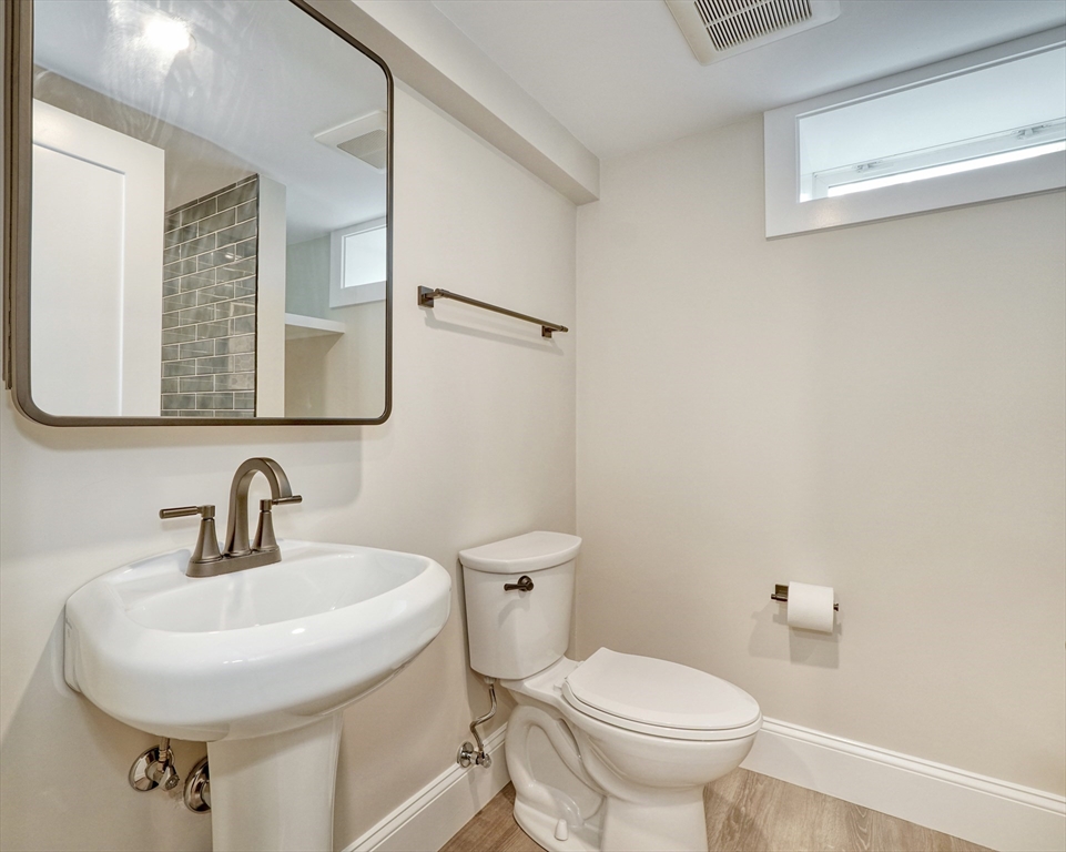 109 West Foster Street Melrose, MA 02176 - Photo 33 of 41