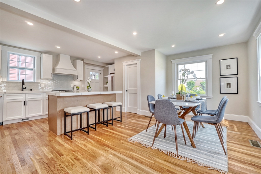109 West Foster Street Melrose, MA 02176 - Photo 5 of 41