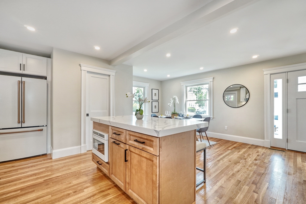 109 West Foster Street Melrose, MA 02176 - Photo 9 of 41