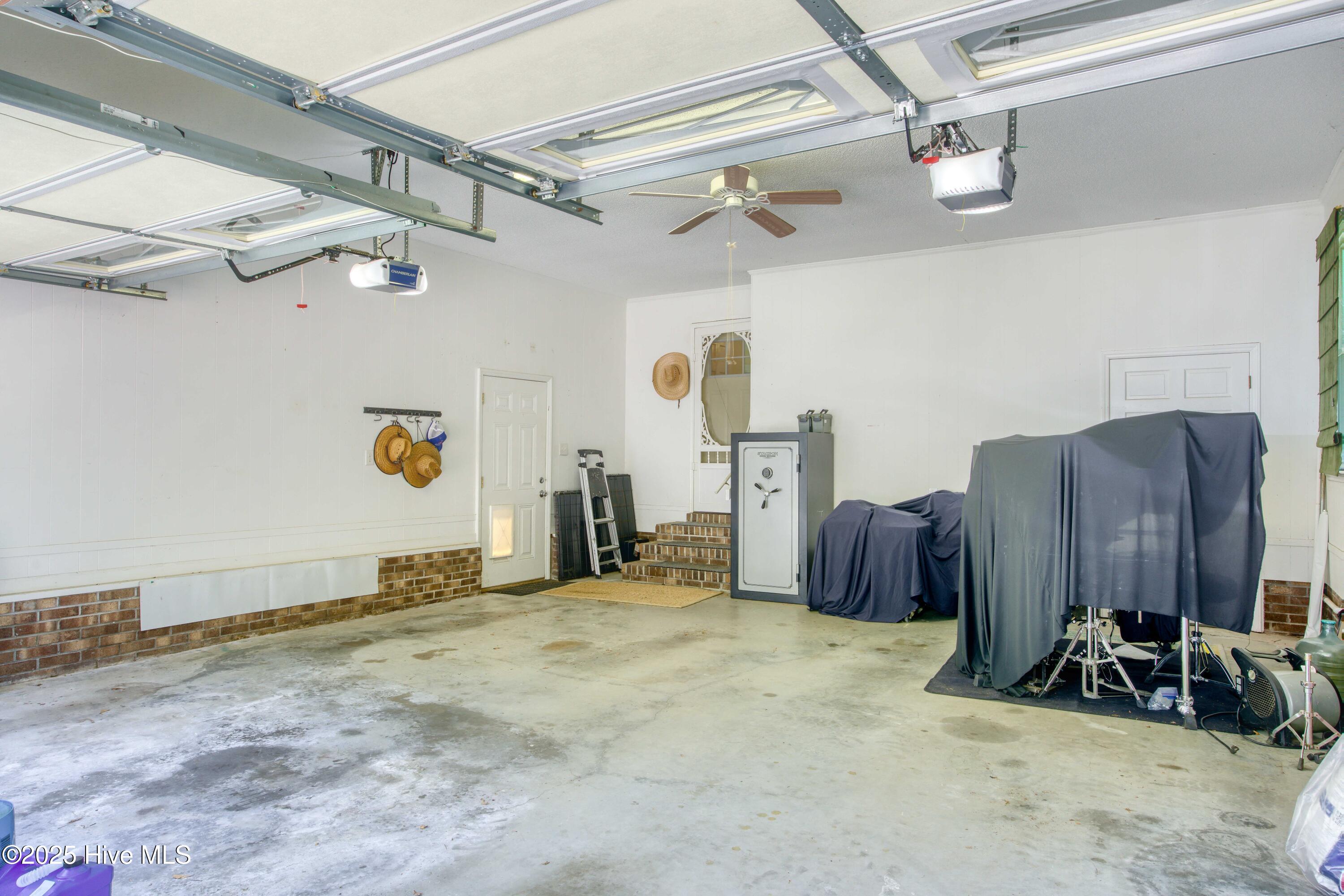 102 Ridgewood Trail New Bern, NC 28560 - Photo 29 of 66 102 Ridgewood - Interior - Edited_24