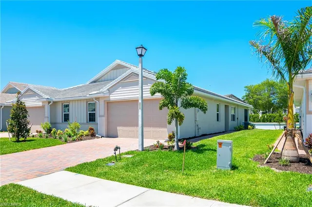 $420,000 | 1033 Tranquil Brook Drive, Naples, FL 34114