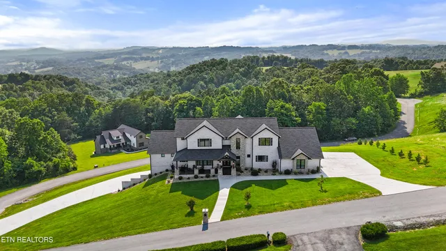 $1,375,000 | 888 Smokey Quartz Boulevard, New Tazewell, TN 37825