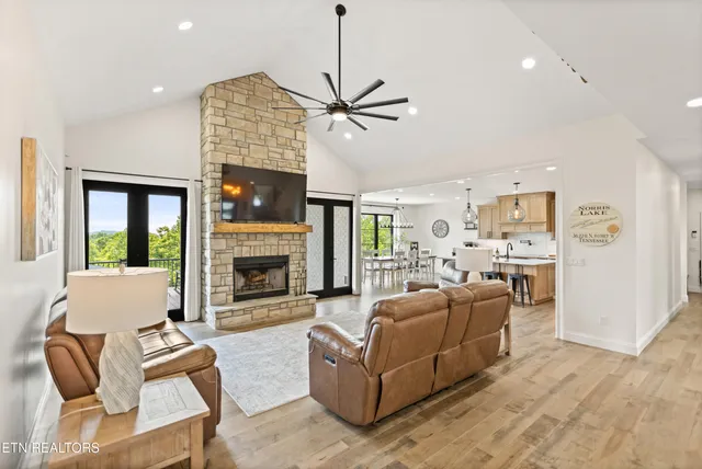 $1,375,000 | 888 Smokey Quartz Boulevard, New Tazewell, TN 37825