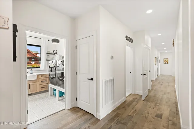 $1,375,000 | 888 Smokey Quartz Boulevard, New Tazewell, TN 37825