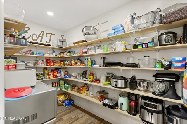 $1,375,000 | 888 Smokey Quartz Boulevard, New Tazewell, TN 37825