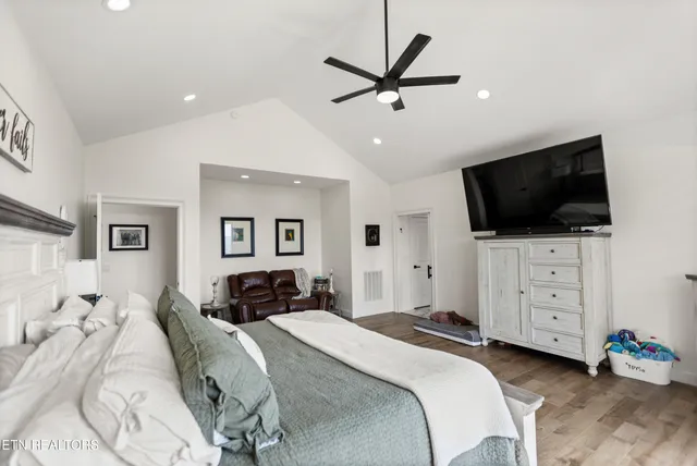 $1,375,000 | 888 Smokey Quartz Boulevard, New Tazewell, TN 37825