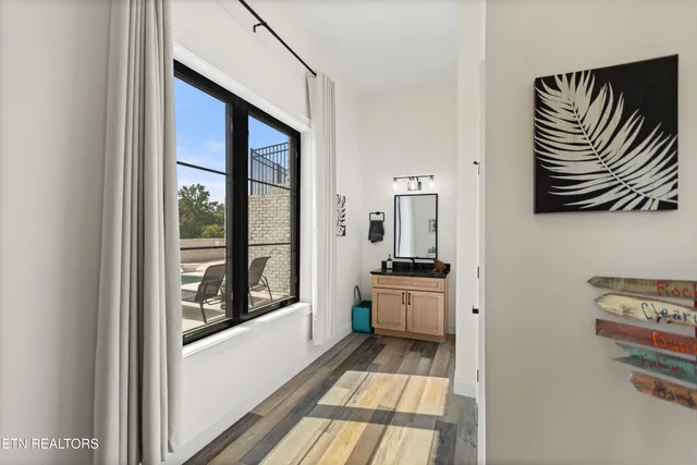 $1,375,000 | 888 Smokey Quartz Boulevard, New Tazewell, TN 37825