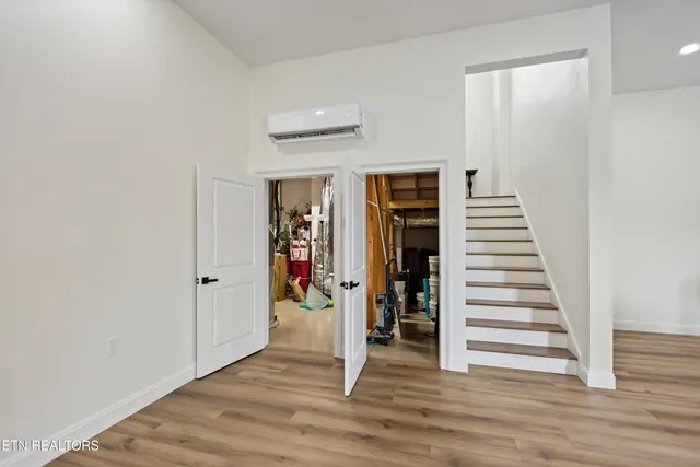 $1,375,000 | 888 Smokey Quartz Boulevard, New Tazewell, TN 37825