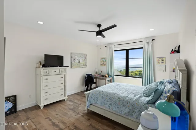 $1,375,000 | 888 Smokey Quartz Boulevard, New Tazewell, TN 37825