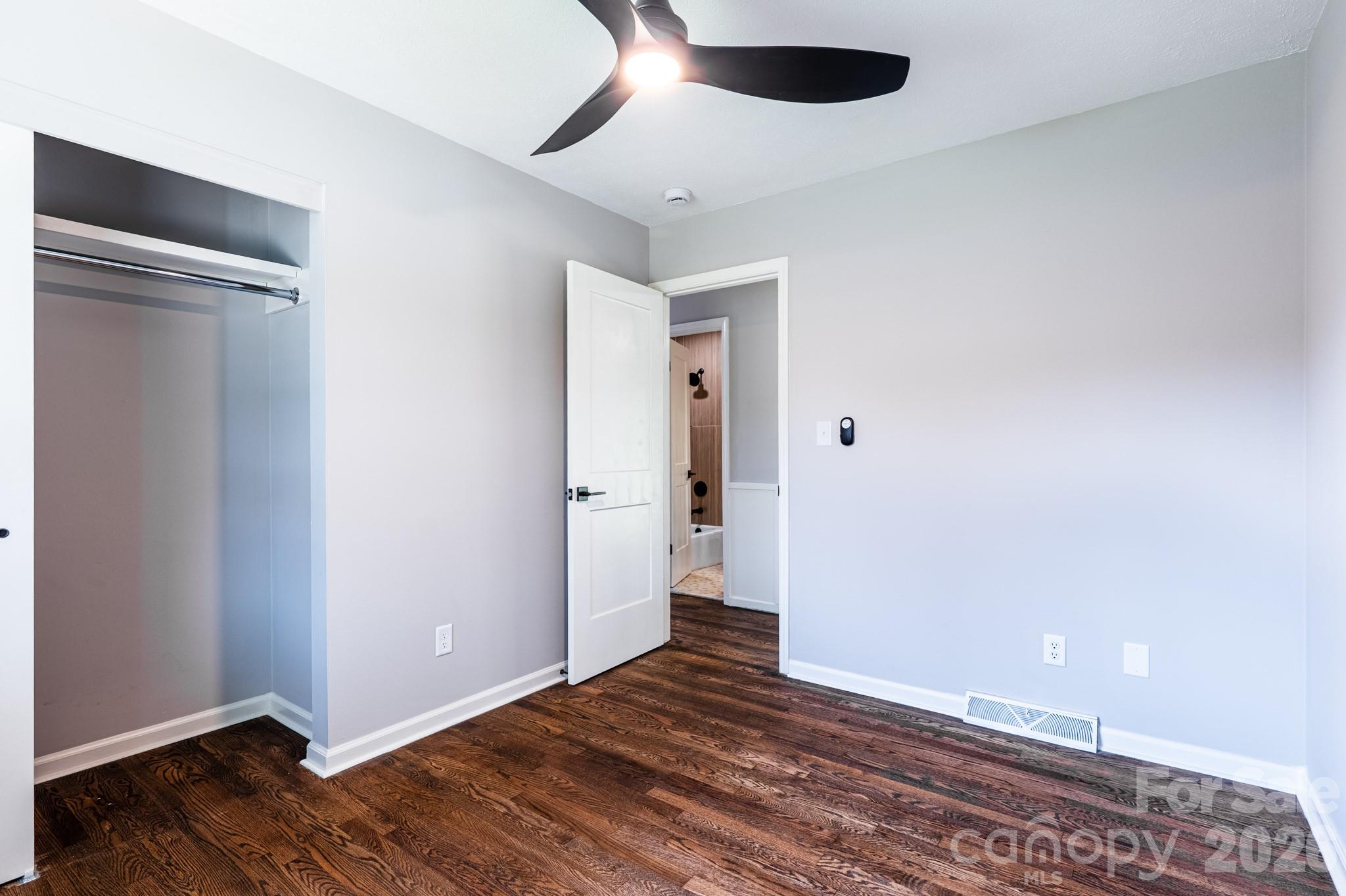 8 Hillview Road Asheville, NC 28805 - Photo 33 of 42