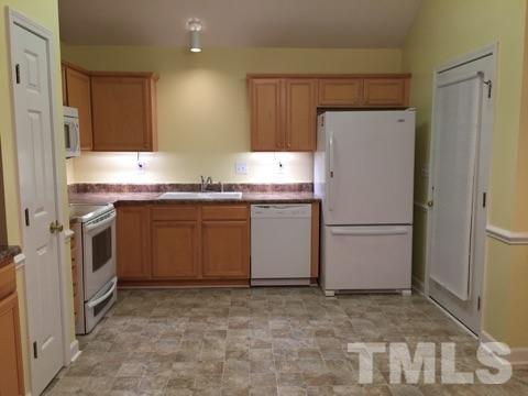308 Cheeks Lane Graham, NC 27253 - Photo 4 of 25 Gallery Image 4