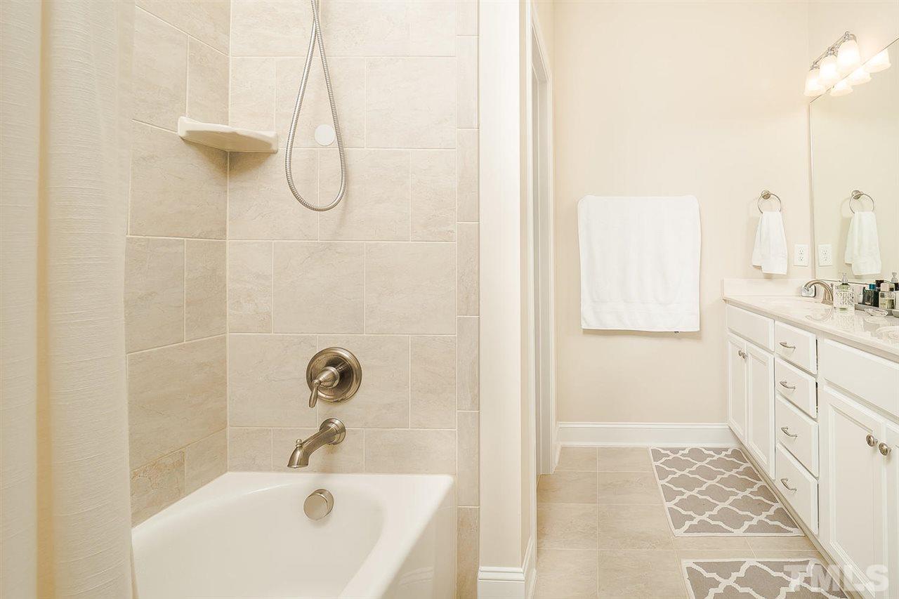 1078 Mills Street Raleigh, NC 27608 - Photo 14 of 25 Gallery Image 14
