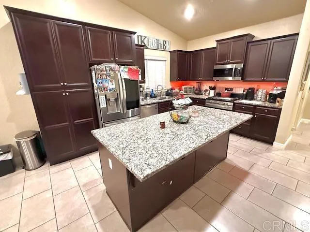 $490,000 | 1170 Fire Fall Avenue, Lemoore, CA 93245