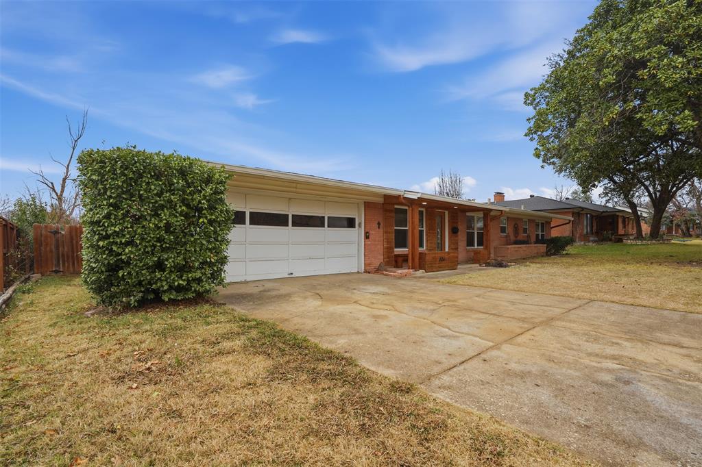 525 West Ridgewood Drive Garland, TX 75041 - Photo 24 of 39