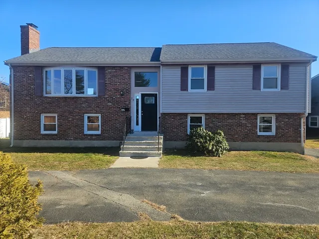 $2,580 | 23 Sussex Street, Unit 1, Saugus, MA 01906