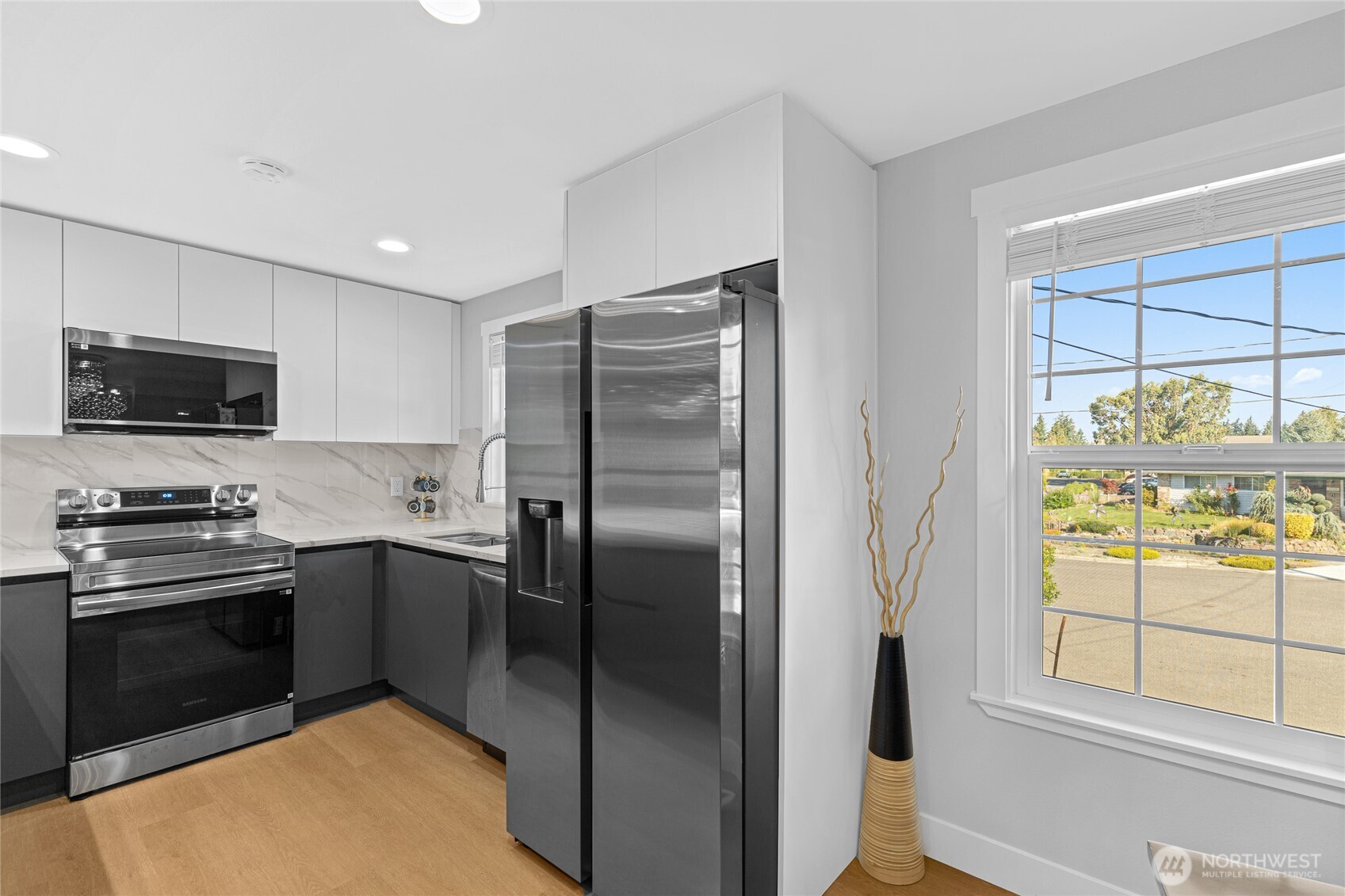 1112 Redmond Avenue Northeast Renton, WA 98056 - Photo 13 of 40