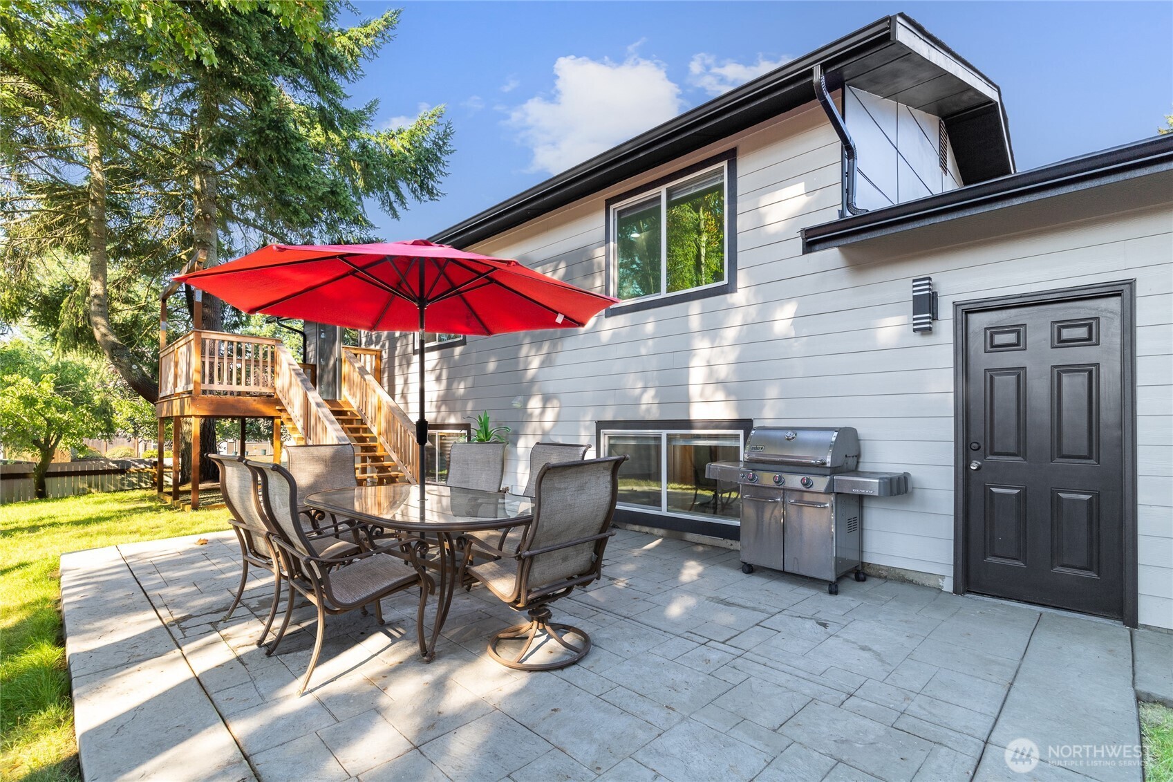 1112 Redmond Avenue Northeast Renton, WA 98056 - Photo 34 of 40