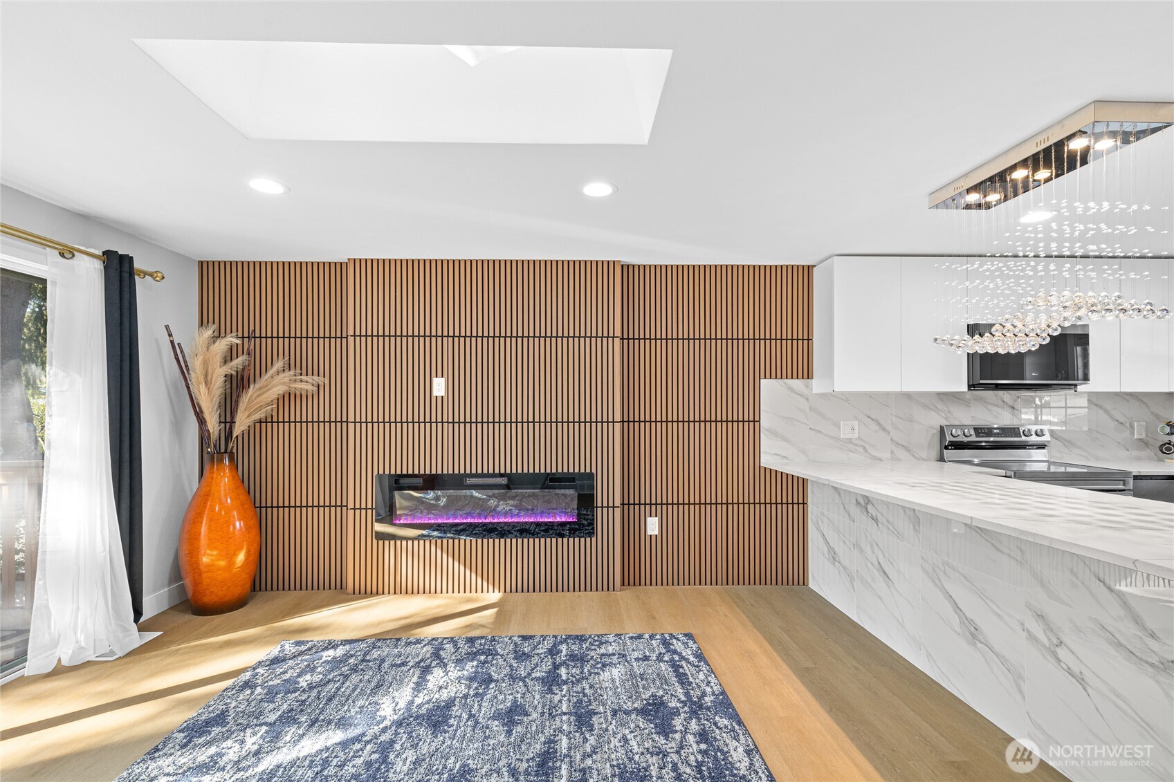 1112 Redmond Avenue Northeast Renton, WA 98056 - Photo 7 of 40