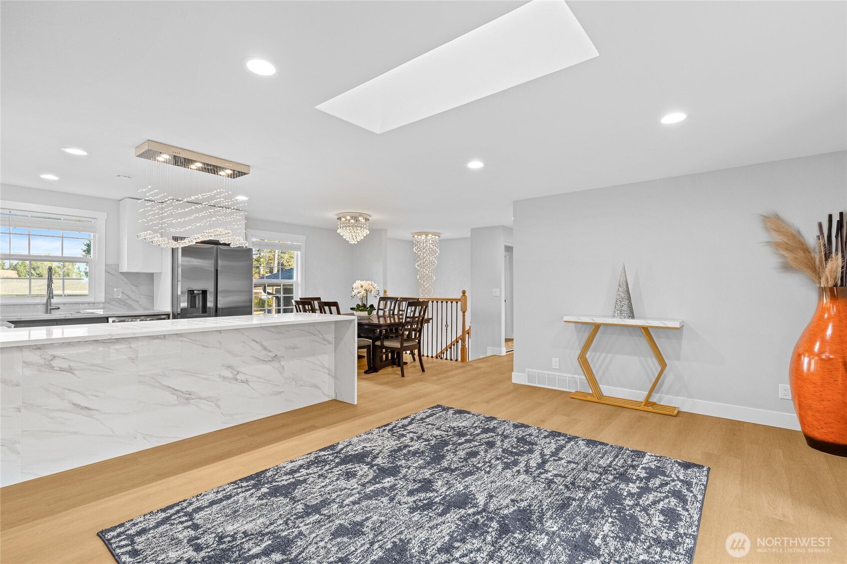 1112 Redmond Avenue Northeast Renton, WA 98056 - Photo 8 of 40