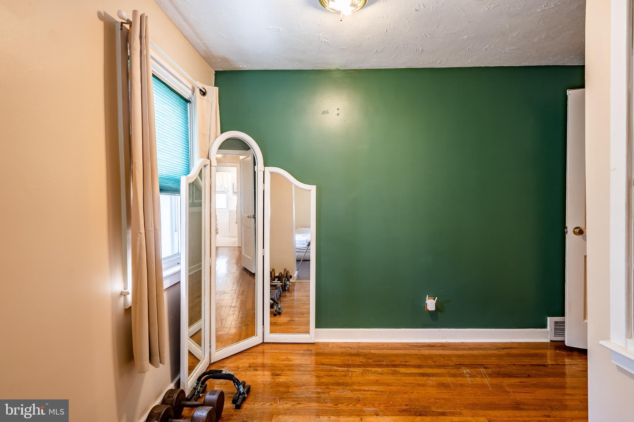 1025 Lamb Road Secane, PA 19018 - Photo 10 of 13