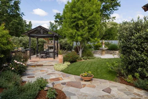 $2,950,000 | 8811 Egg Farm Road, Kenwood, CA 95452