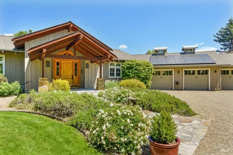 $2,950,000 | 8811 Egg Farm Road, Kenwood, CA 95452
