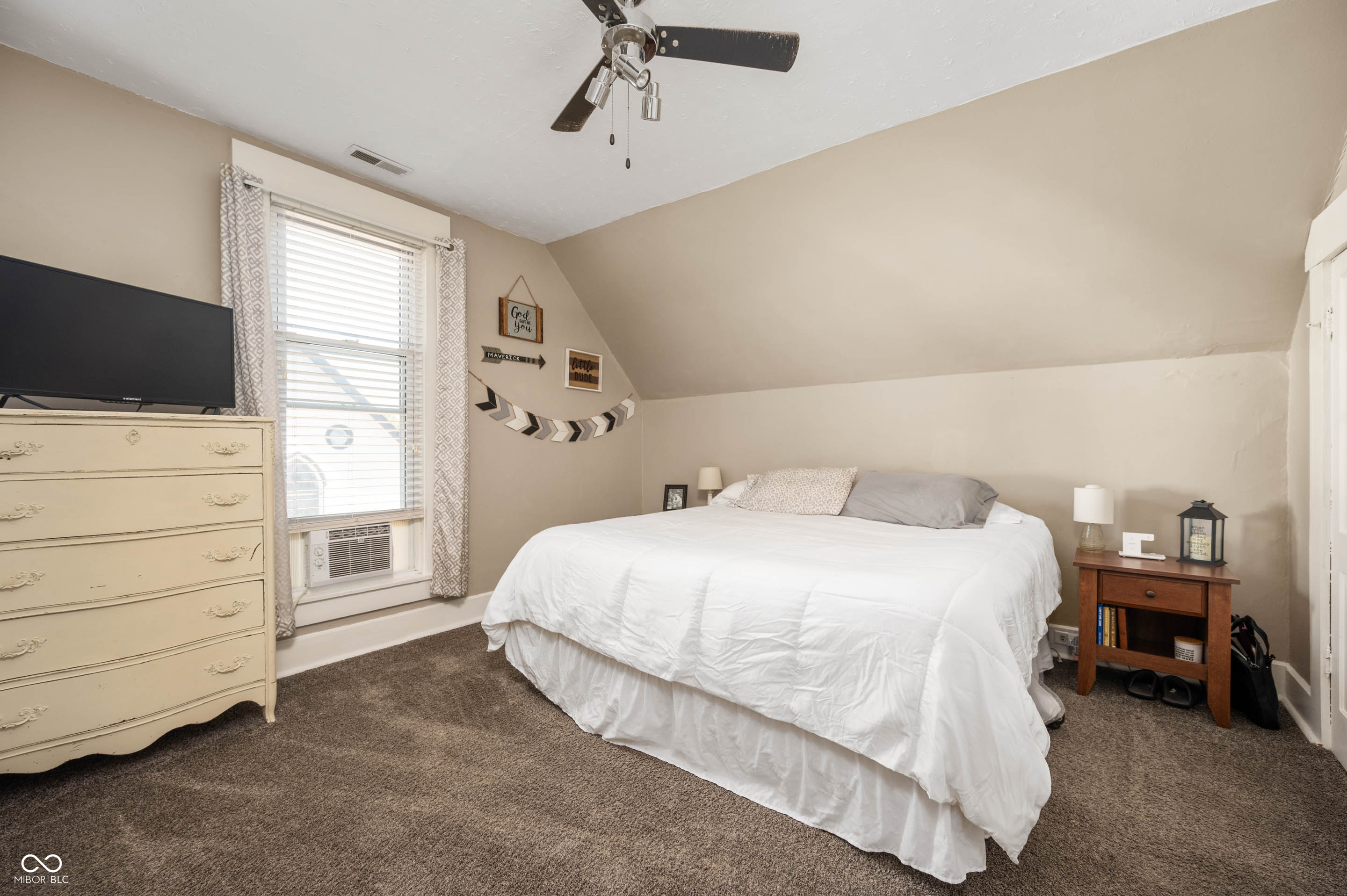 308 East High Street Pendleton, IN 46064 - Photo 15 of 25