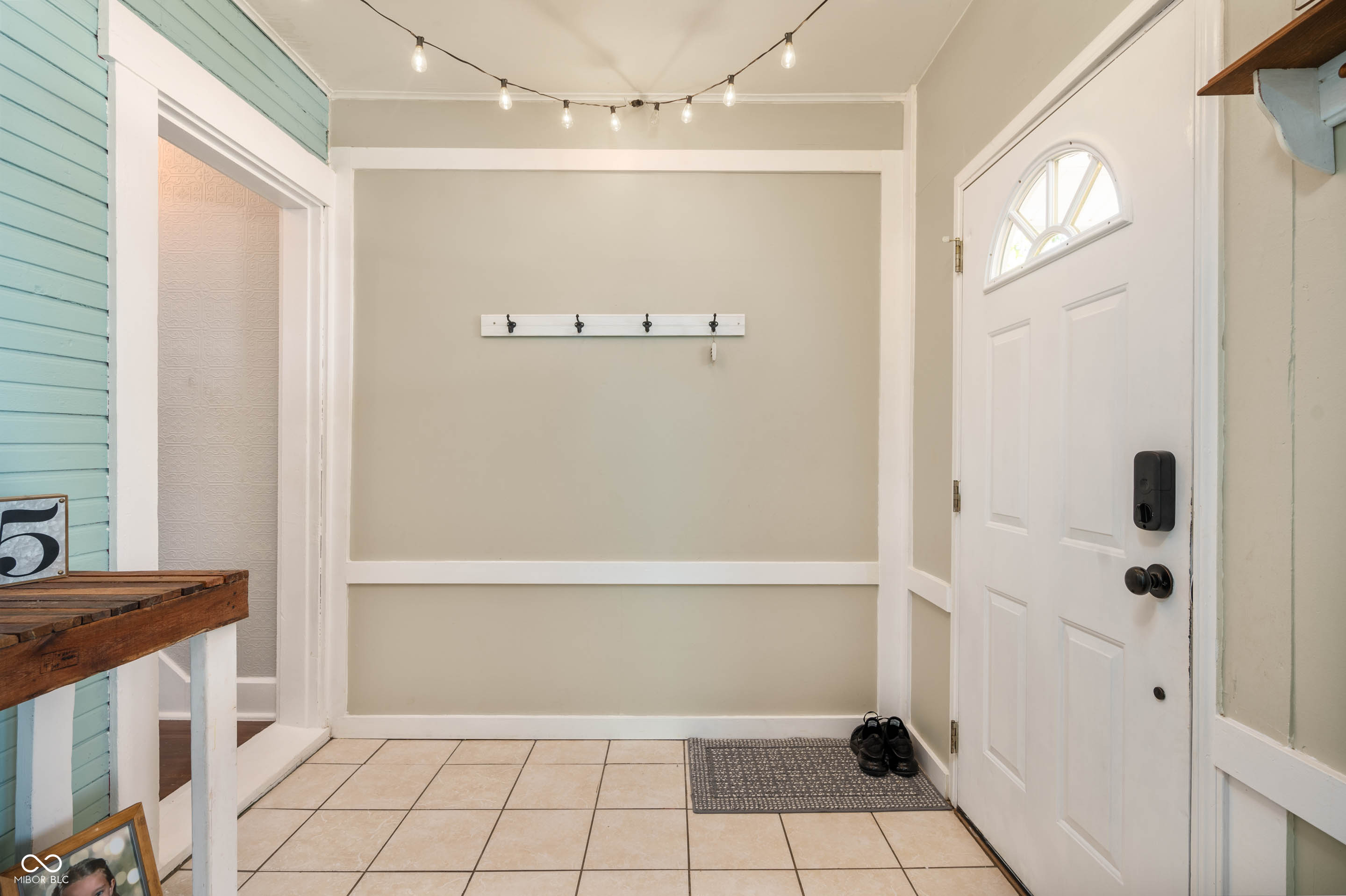 308 East High Street Pendleton, IN 46064 - Photo 5 of 25