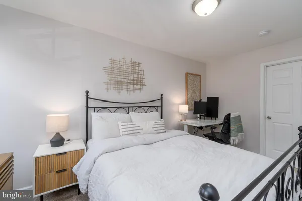 $605,000 | 1800 East Pratt Street, Baltimore, MD 21231