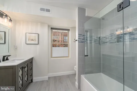 $550,000 | 1800 East Pratt Street, Baltimore, MD 21231