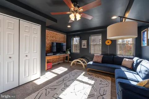 $550,000 | 1800 East Pratt Street, Baltimore, MD 21231