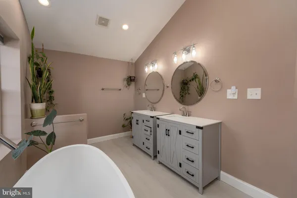 $605,000 | 1800 East Pratt Street, Baltimore, MD 21231