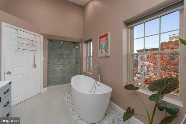 $605,000 | 1800 East Pratt Street, Baltimore, MD 21231