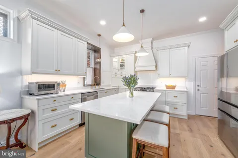 $550,000 | 1800 East Pratt Street, Baltimore, MD 21231