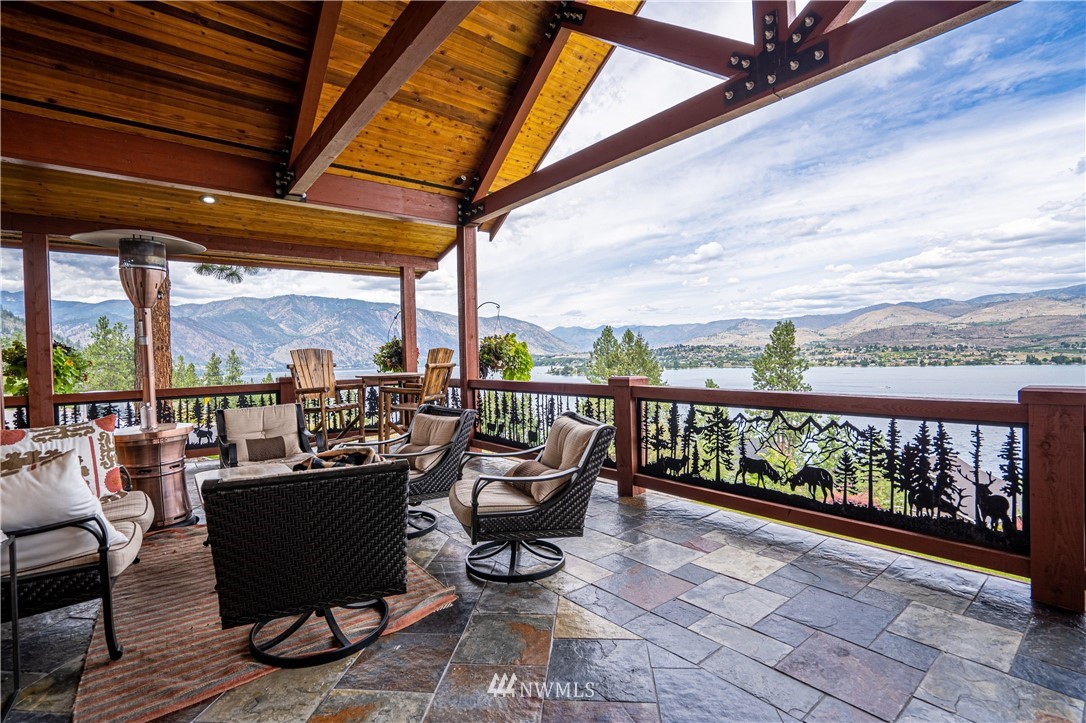 4135 South Lakeshore Road Chelan, WA 98816 - Photo 8 of 9 Gallery Image 8