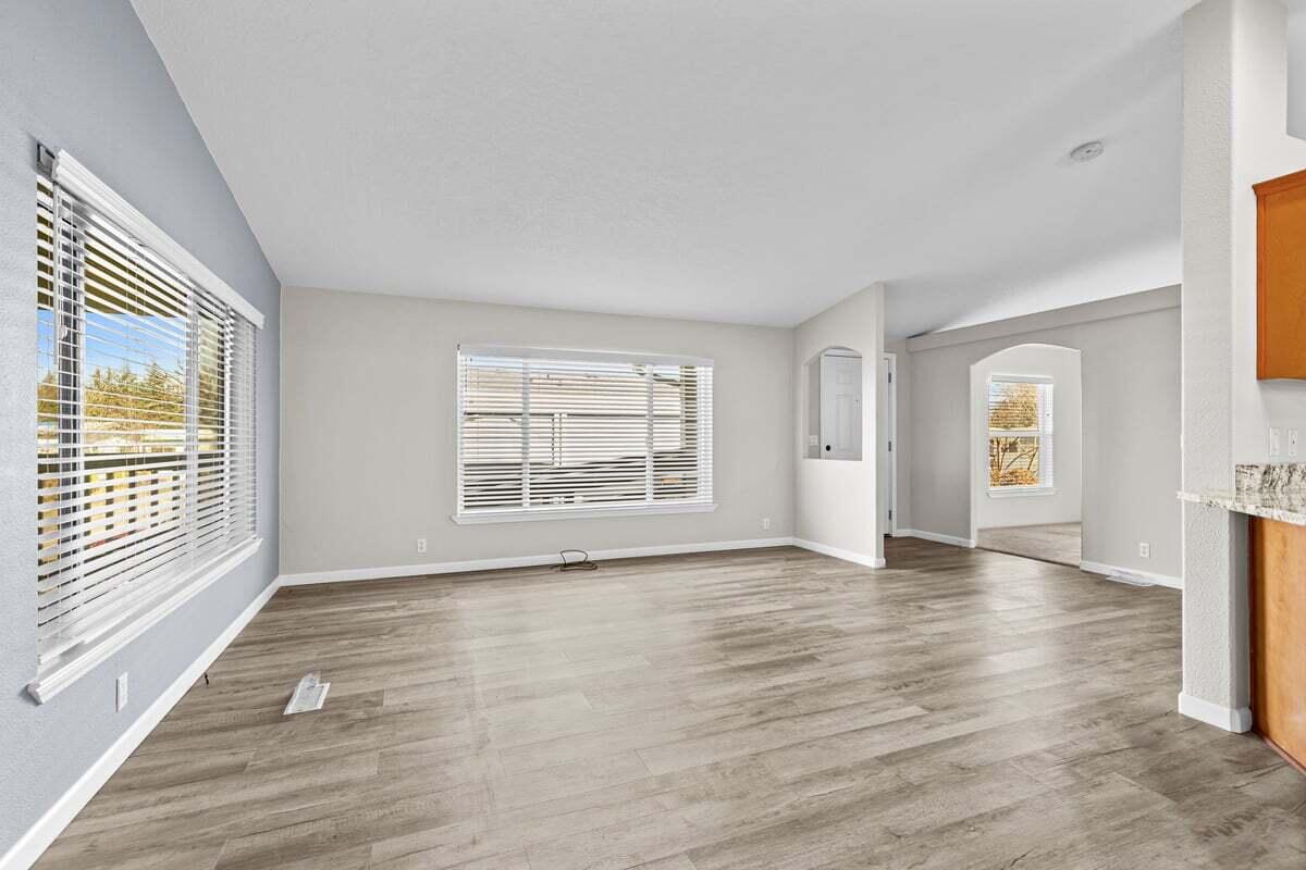 5076 Leonard Road, Unit 27 Grants Pass, OR 97527 - Photo 4 of 25 9-2