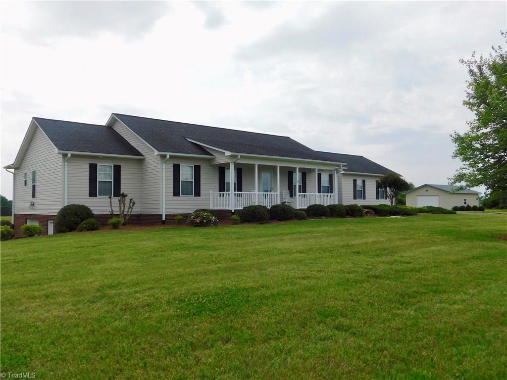 1014 Farmington Road Mocksville, NC 27028 - Photo 2 of 30 Gallery Image 2