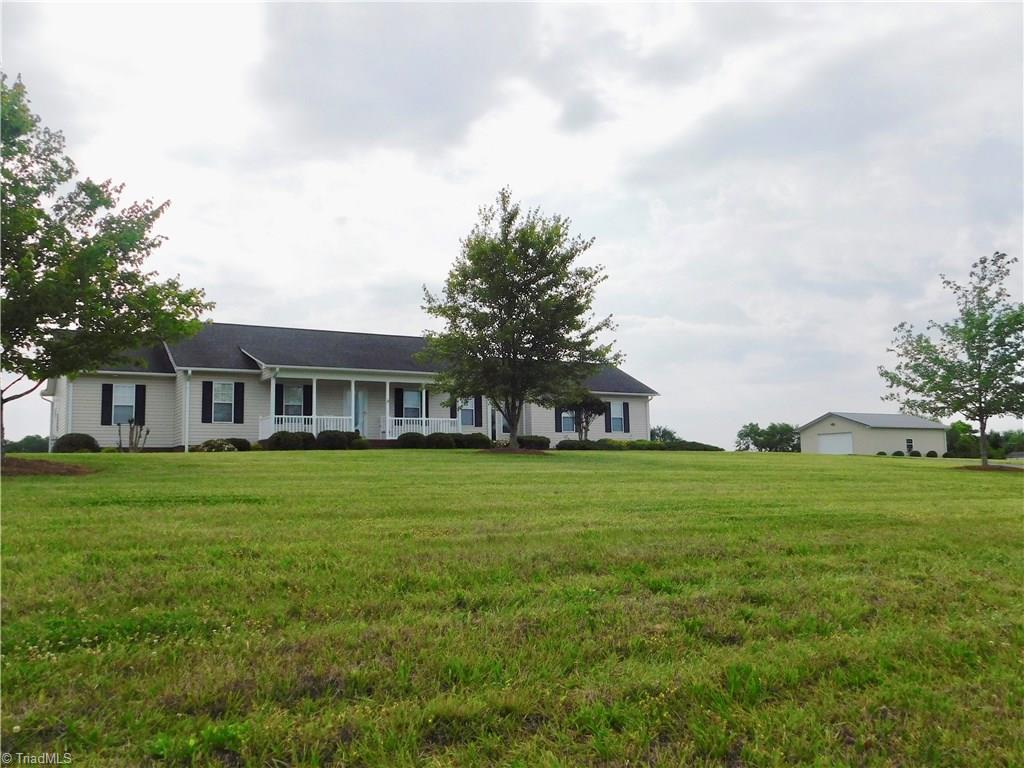 1014 Farmington Road Mocksville, NC 27028 - Photo 3 of 30 Gallery Image 3