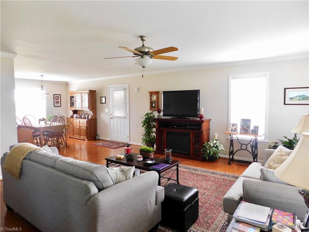 1014 Farmington Road Mocksville, NC 27028 - Photo 9 of 30 Gallery Image 9
