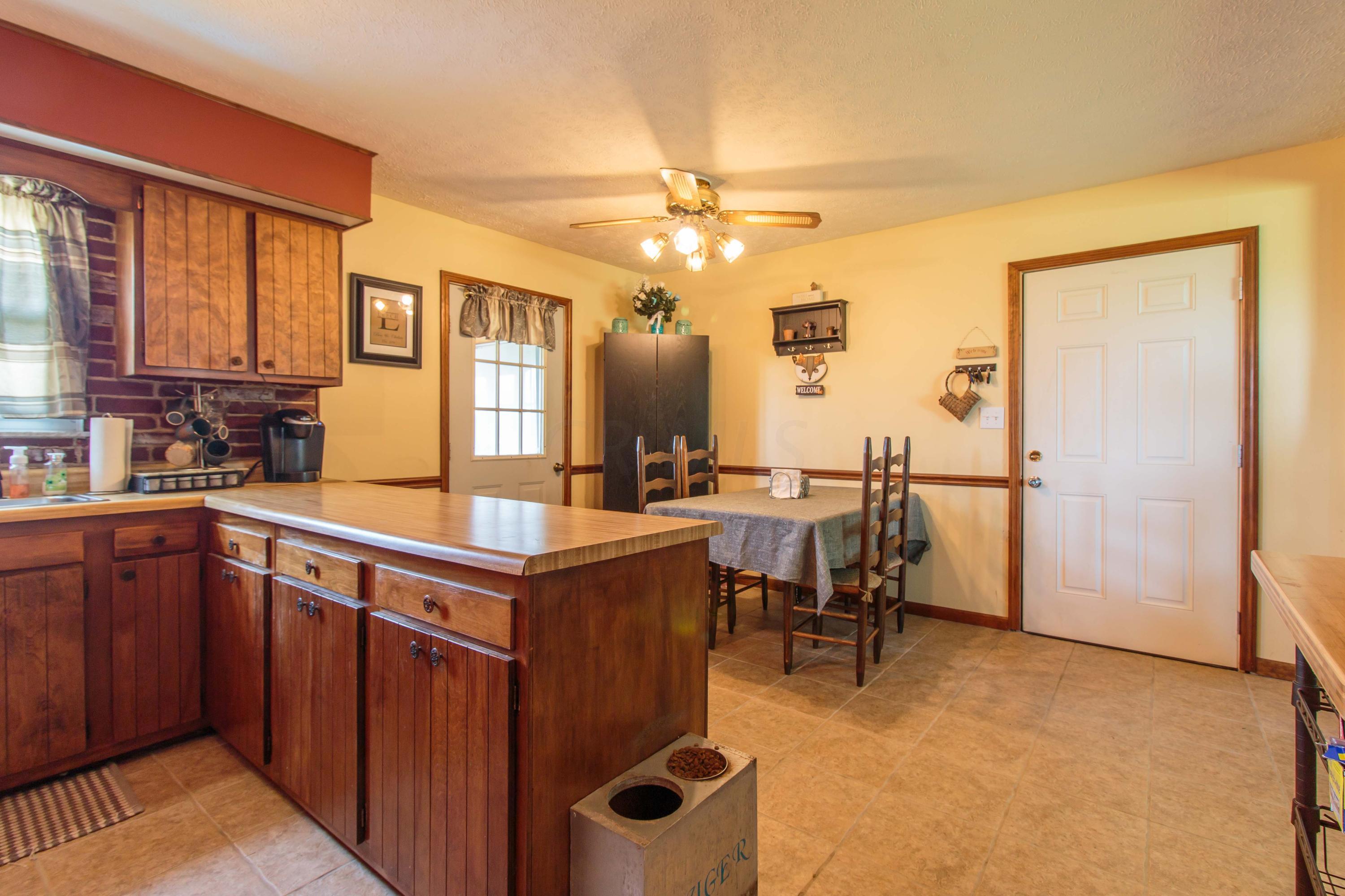 4300 Leonardsburg Road Delaware, OH 43015 - Photo 9 of 27 Gallery Image 9