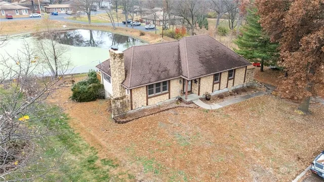$317,000 | 406 Frederick Drive, Gower, MO 64454