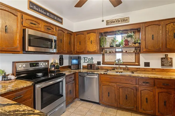 $298,000 | 406 Frederick Drive, Gower, MO 64454