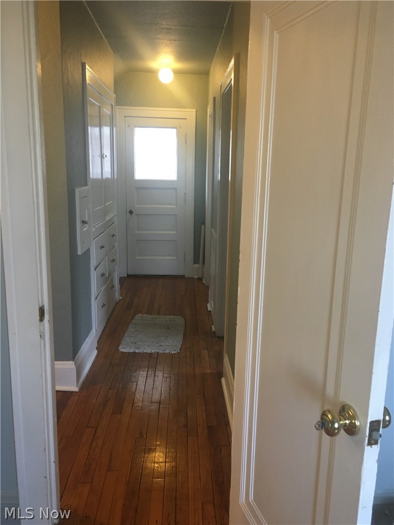 3218 Berkeley Road Cleveland, OH 44118 - Photo 19 of 35 Hall with built-in linen closet on the left.