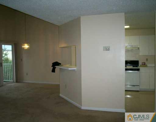 932 Edpas Road New Brunswick, NJ 08901 - Photo 2 of 8