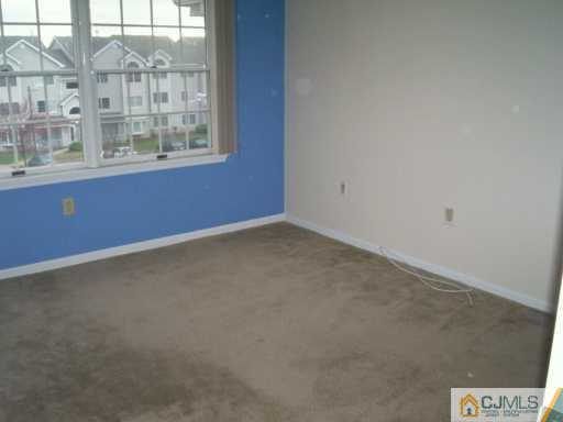 932 Edpas Road New Brunswick, NJ 08901 - Photo 4 of 8