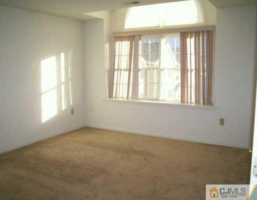 932 Edpas Road New Brunswick, NJ 08901 - Photo 8 of 8