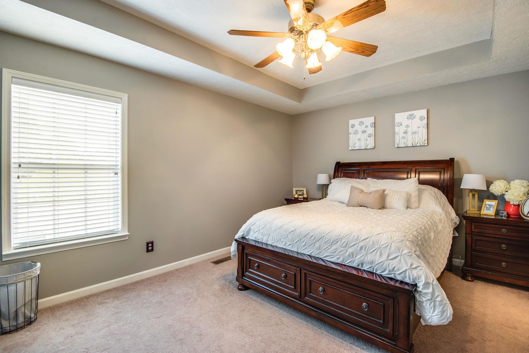911 Franklin Road Charlotte, TN 37036 - Photo 7 of 30 Spacious Master Suite w/ Walk In Closet!